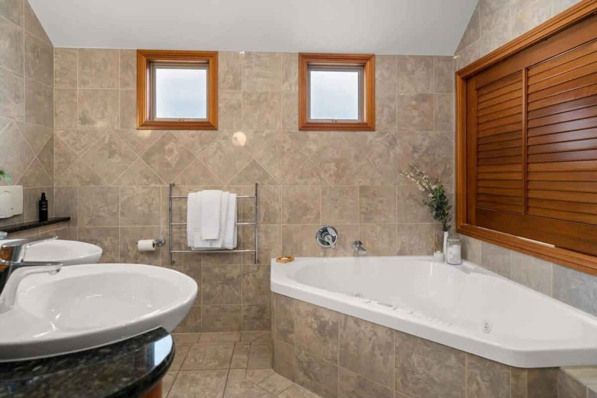 Takapuna Beachfront W Stunning Views Όκλαντ Εξωτερικό φωτογραφία